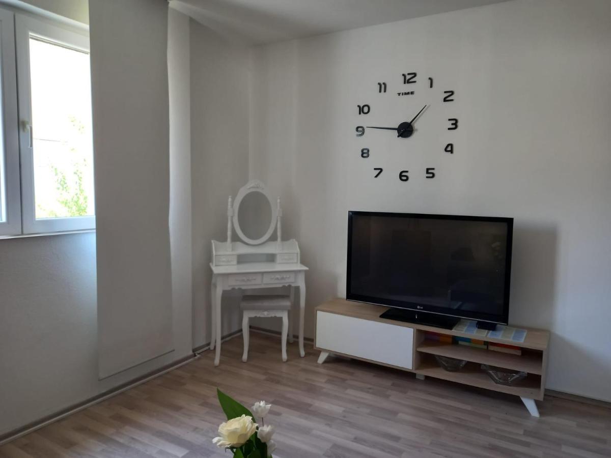 Apartman Zara Exteriör bild